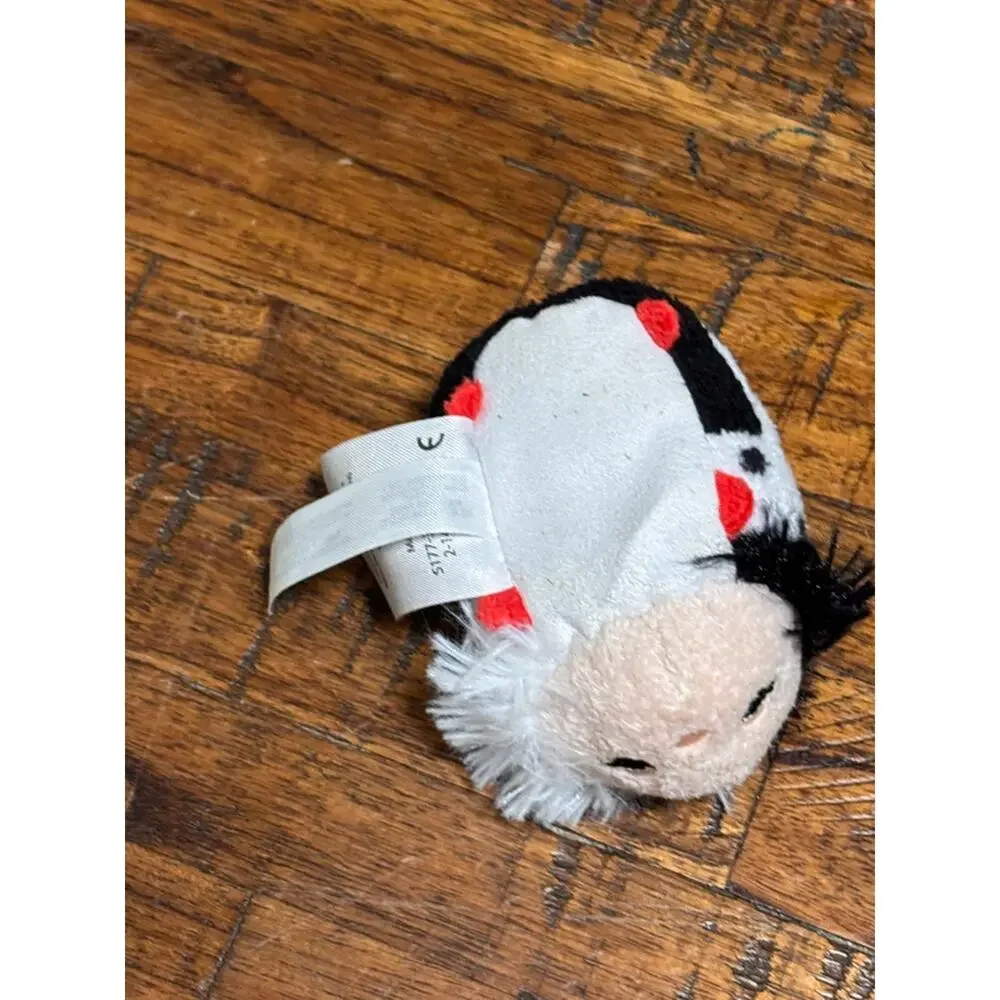 Disney Store Authentic USA 101 Dalmatians Cruella Tsum Tsum mini plush 3.5